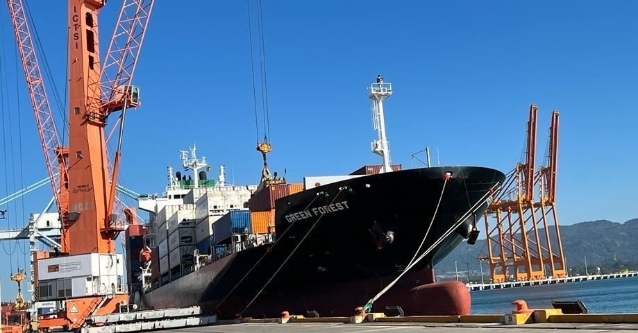 Aduanas cierra primer semestre de 2025 con una recaudación histórica de más de L 30 mil millones